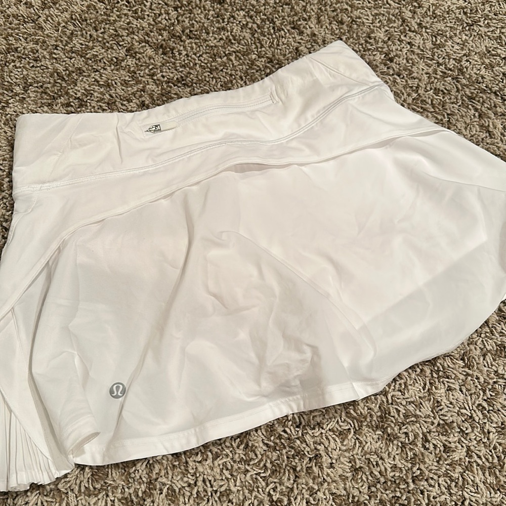 white lululemon skirt 4